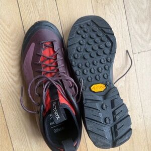 Arc'teryx Women's Maroon and Black Hiking Shoes size 7
